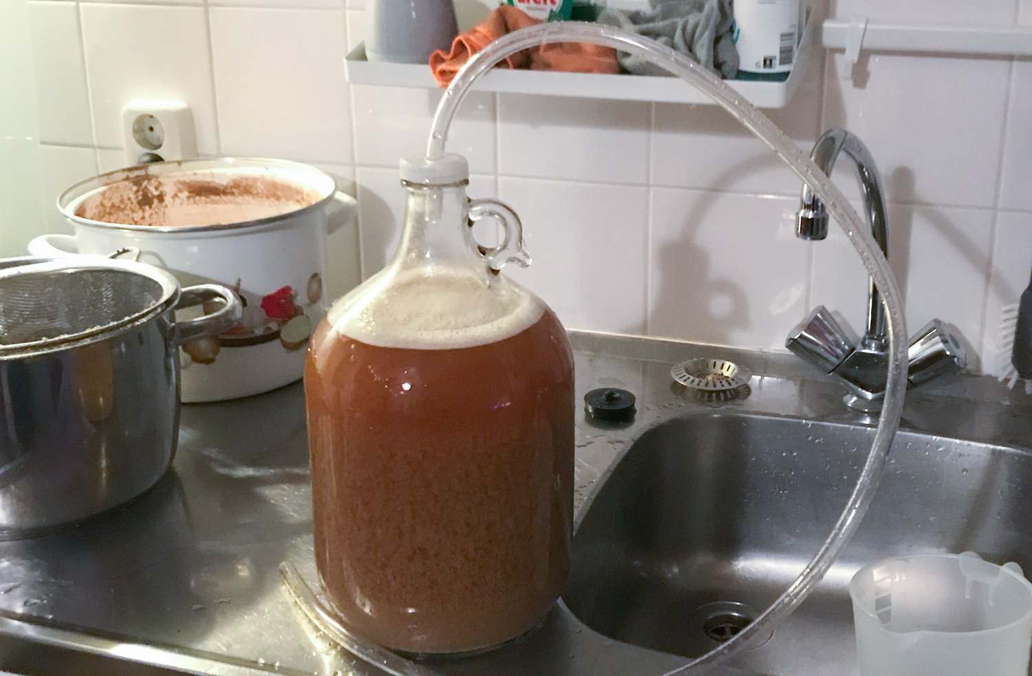Brewing beer at home 