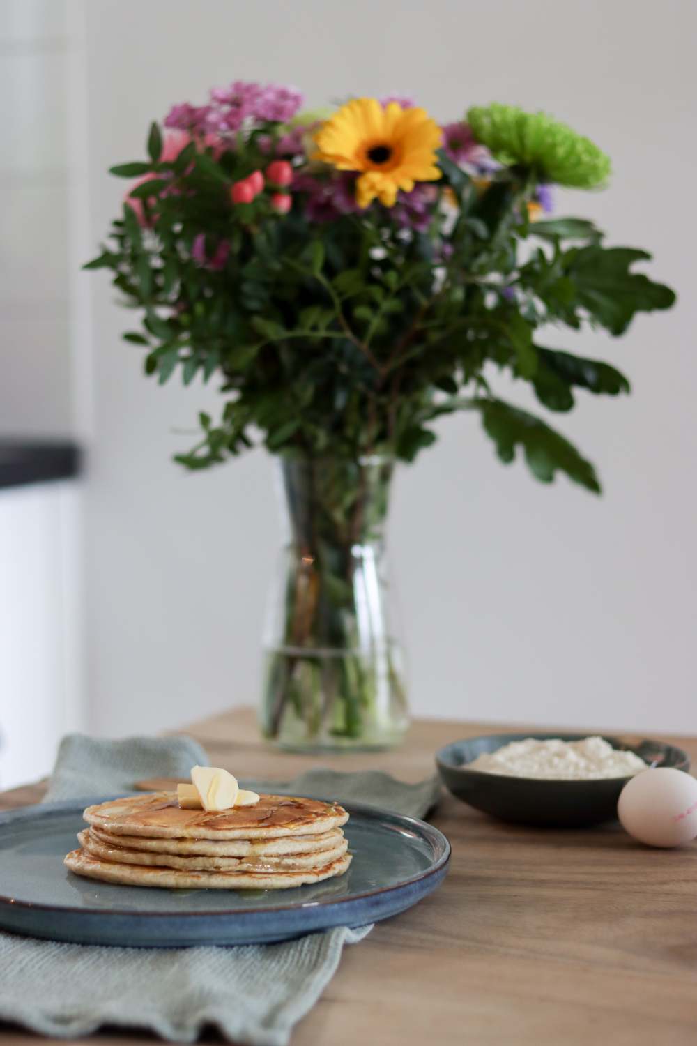 American Pancakes with flowers in background