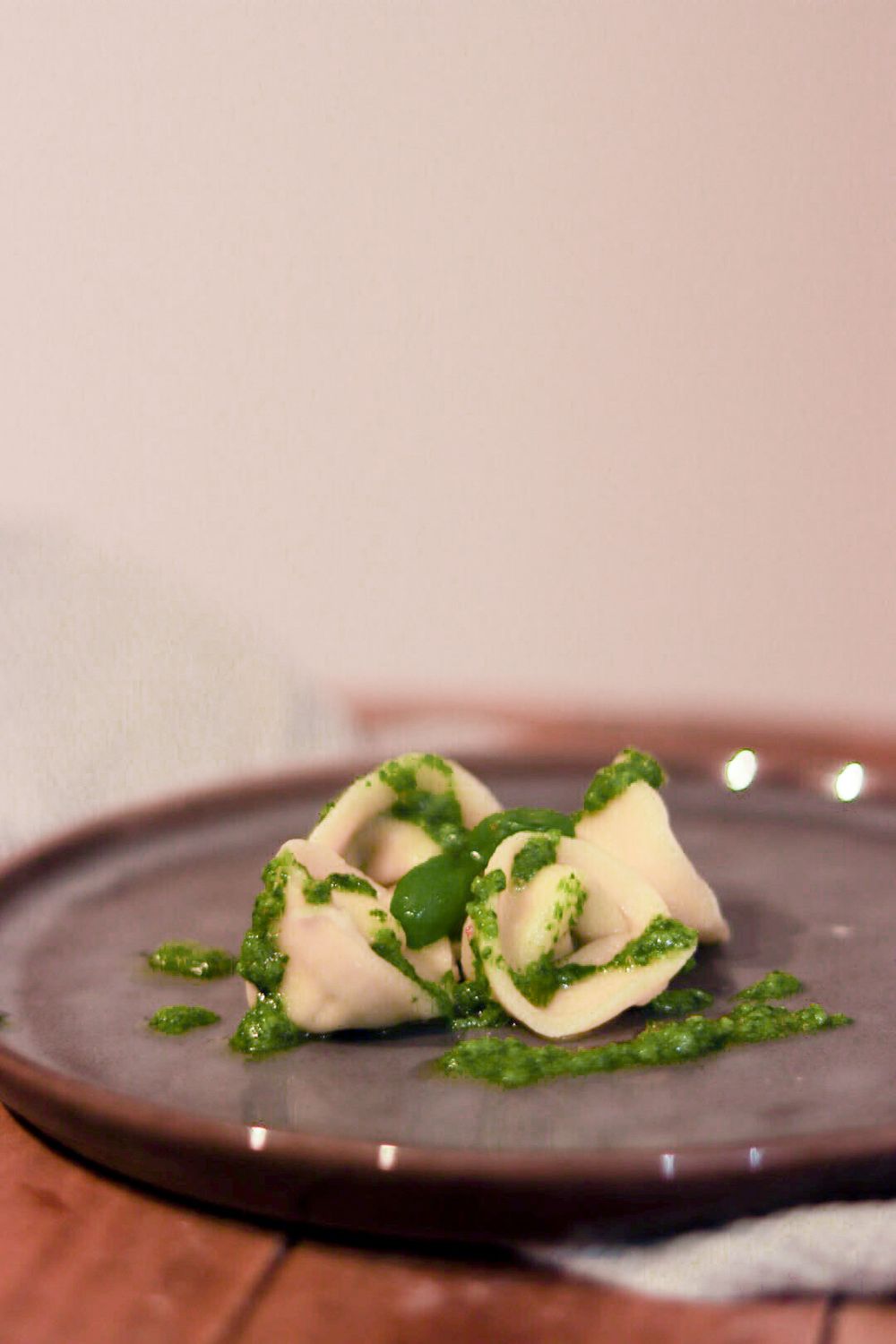 Tortelloni met spinazie, ricotta en pesto